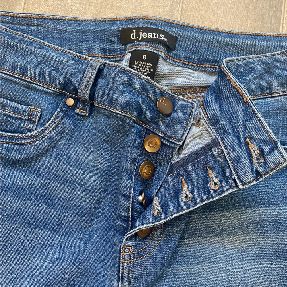 2 pairs do D. jeans